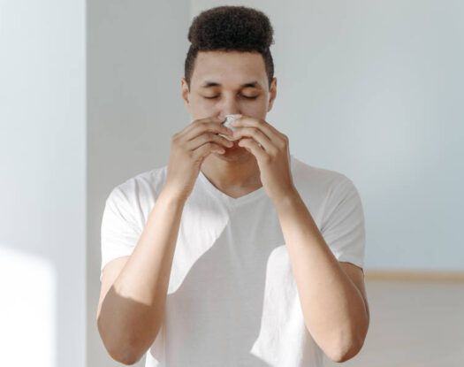 Ποια είναι η σύνδεση ανάμεσα στην ψυχική υγεία και τις αλλεργίες