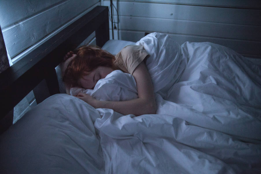 Έρευνα: Ποια είναι η καλύτερη ώρα για ύπνο αν θέλουμε να έχουμε καρδιακά οφέλη