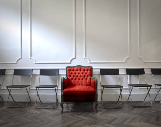 Πώς να αντιμετωπίζετε τους «ηλίθιους», δηλαδή όσους δεν είναι σαν εσάς...