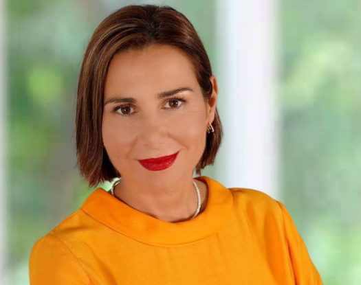 «Για να αλλάξει η ζωή μας, πρέπει να κάνουμε μια μικρή αλλαγή που είναι εφικτή σήμερα» | Συνέντευξη με την Ελίνα Γιαχαλή