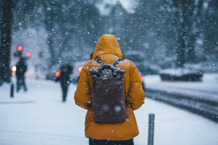 Πώς συνδέεται ο κρύος καιρός με τον κίνδυνο καρδιακού εμφράγματος – Τρόποι προστασίας