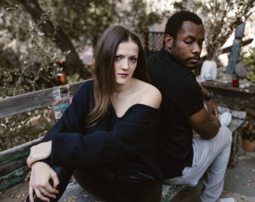 8 λάθη που κάνουν στη σχέση ενήλικες που έχουν παραμεληθεί συναισθηματικά στην παιδική ηλικία