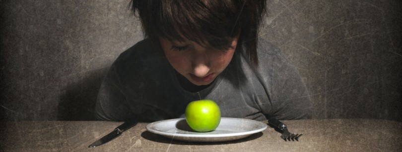 «Οι διατροφικές ελλείψεις σε μια δίαιτα, μπορεί να οδηγήσουν σε Διατροφική Διαταραχή» | Συνέντευξη με τον διατροφολόγο Ευάγγελο Ζουμπανέα