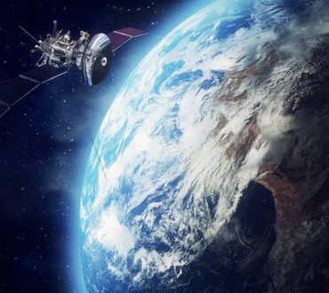 Ίλον Μασκ: Ανησυχία στη NASA για τους χιλιάδες δορυφόρους που σκοπεύει να θέσει σε τροχιά η SpaceX