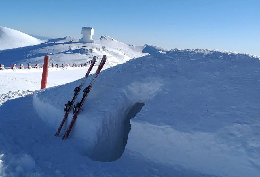 «Το νέο μου σπίτι»: Ένα Igloo στην κορυφή του Χιονοδρομικού Κέντρου Καλαβρύτων!