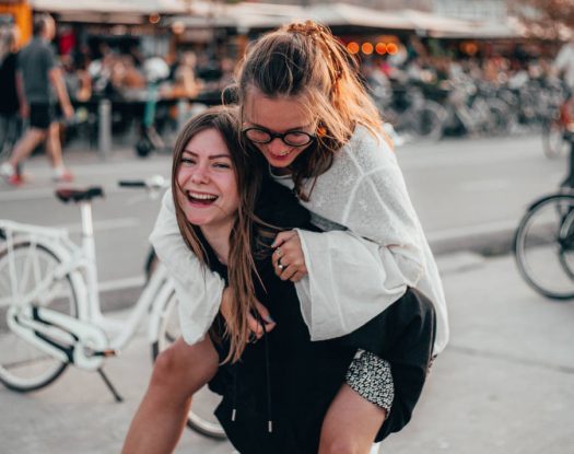 Στους φίλους που είναι πάντα εκεί για μας ακόμα και όταν δεν είμαστε εκεί για τον εαυτό μας