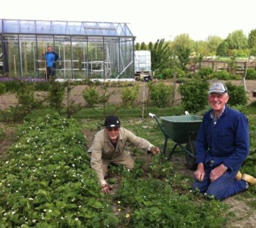 Στην Ολλανδία τα άτομα με άνοια μπορούν να εργάζονται σε αγροκτήματα φροντίδας