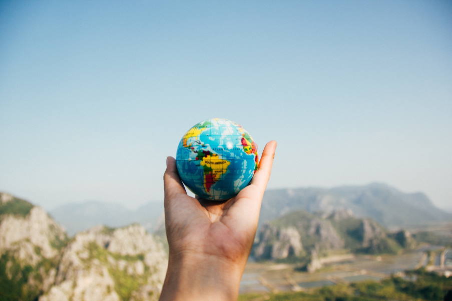 Ταξίδι στη γη σε 101 χώρες: Μια νέα ζωή με οδηγό τις προσωπικές μας αξίες