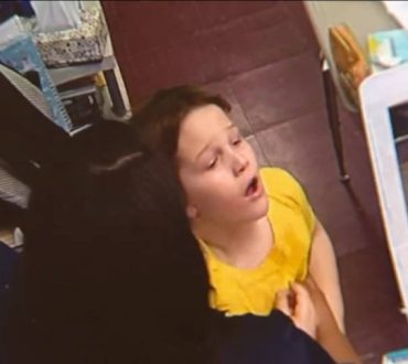 ΗΠΑ: Δασκάλα έσωσε από πνιγμό μαθητή της μέσα στην τάξη με τη λαβή Λαβή Heimlich (βίντεο)
