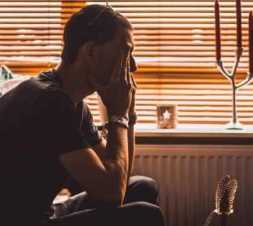 Δυσθυμία: Κατανοώντας το περιεχόμενο της κατάθλιψης υψηλής λειτουργικότητας
