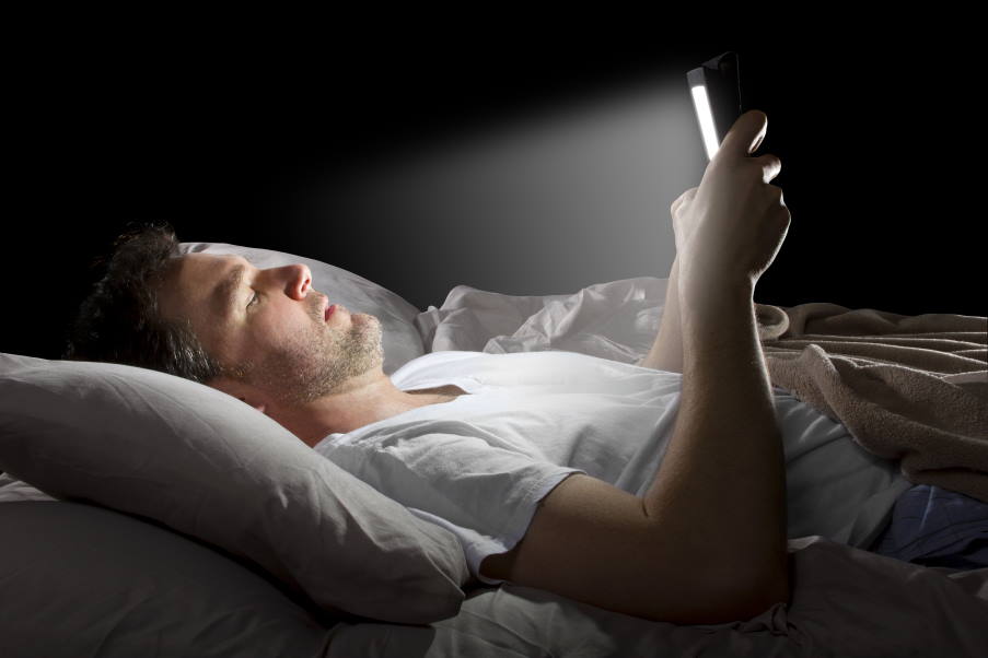 Έρευνα: Η έλλειψη ύπνου συνδέεται με την αύξηση βάρους | Γιατί συμβαίνει αυτό;