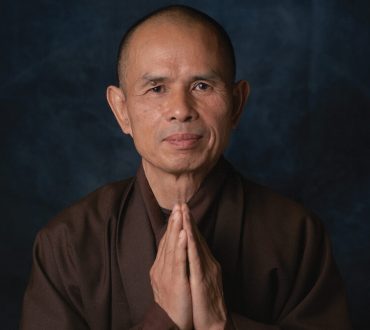 Thich Nhat Hanh: Η ζωή και το έργο του "Απόστολου της ειρήνης" που έφερε τον Βουδισμό στη Δύση