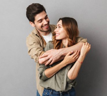 Πώς να χτίσετε μια ασφαλή σχέση με έναν... ανασφαλή σύντροφο