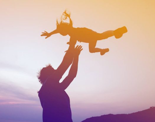 Παγκόσμια Ημέρα του Πατέρα: Aφιερωμένη στην ενδυνάμωση και υποστήριξη των μπαμπάδων παγκοσμίως