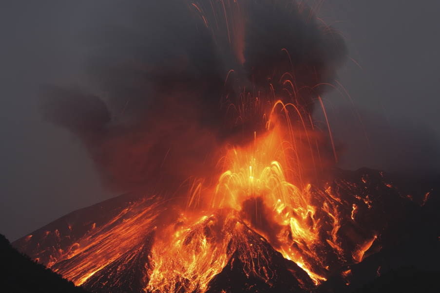Χαβάη: Εξερράγη για τρίτη φορά φέτος το ηφαίστειο Κιλαουέα | Δείτε live εικόνα