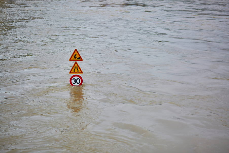 Κακοκαιρία Daniel: Κίνδυνος για μολυσματικές ασθένειες μετά τις πλημμύρες | Ποια συμπτώματα απαιτούν προσοχή