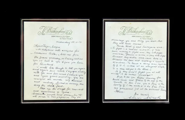  Το γράμμα του Αλέξη Μινωτή προς της Μαρία Κάλλας σε ξύλινη επίχρυση κορνίζα.
