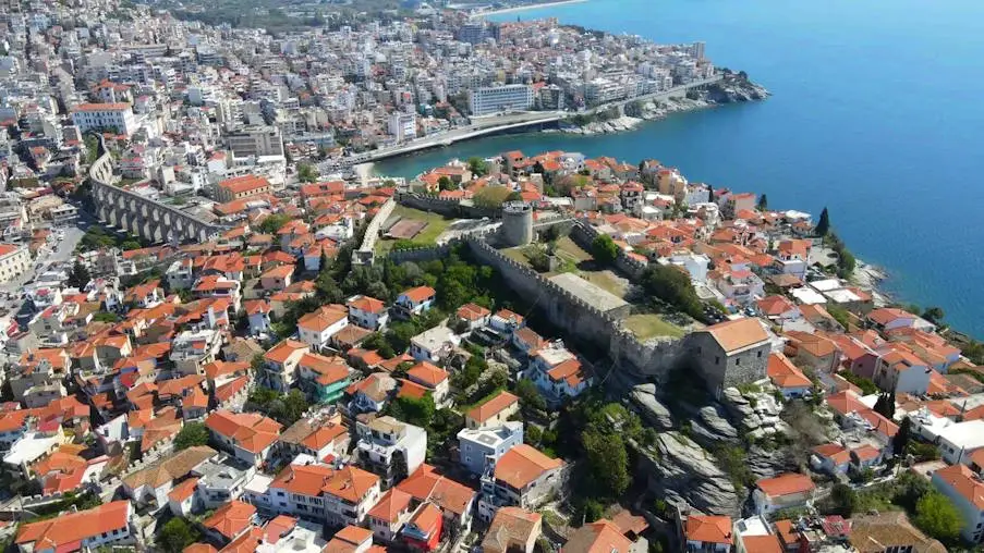 Φρούριο Καβάλας: Το σήμα κατατεθέν της Γαλάζιας Πόλης (βίντεο)