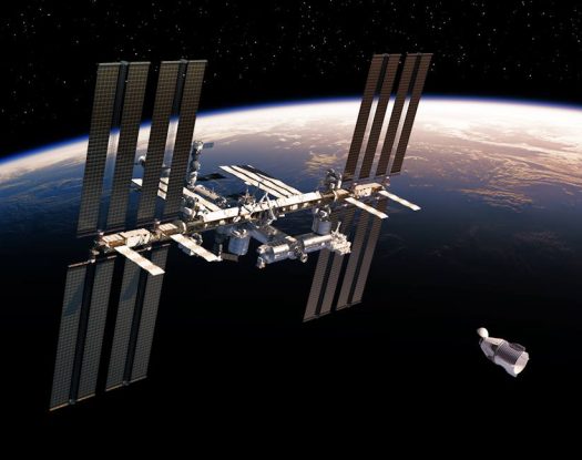 2 Νοεμβρίου 2000 - Ο Διεθνής Διαστημικός Σταθμός (ISS) ξεκίνησε την πρώτη του μακροχρόνια αποστολή.