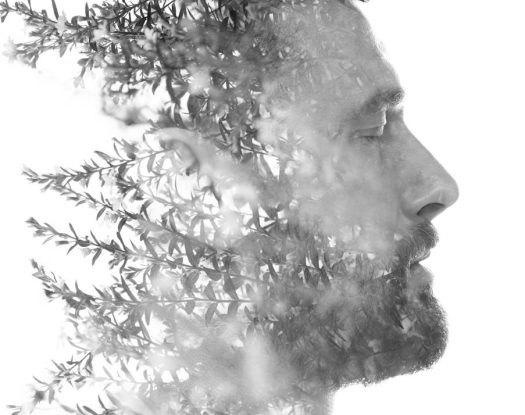 Δυνατός είναι αυτός που κλαίει, γελάει, πονάει… Που πέφτει και σηκώνεται...