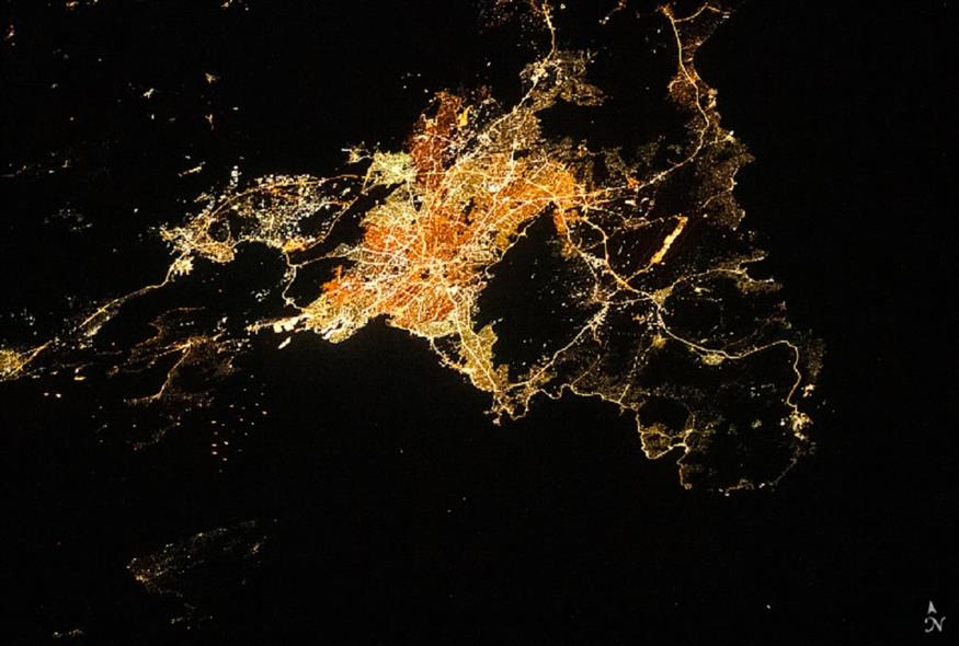 Η πρωτεύουσα από το διάστημα | Αστροναύτης απαθανάτισε την Αθήνα από τον Διεθνή Διαστημικό Σταθμό!
