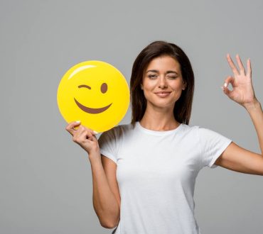 Ευτυχία: Έρευνα εξετάζει το ρόλο που παίζουν οι προσδοκίες που έχουμε από τη ζωή