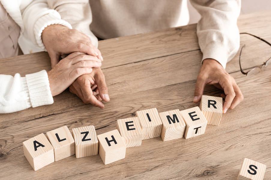 Βρετανική έρευνα υποστηρίζει ότι το Αλτσχάιμερ μπορεί να είναι μεταδοτικό!