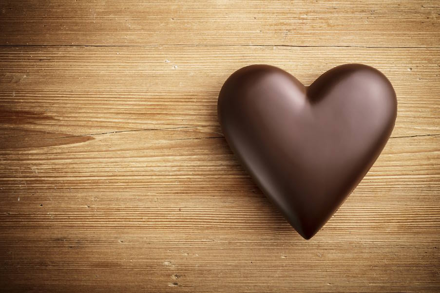 Ιδιοπαθής υπέρταση: Πώς επηρεάζει η κατανάλωση μαύρης σοκολάτας στην αντιμετώπισή της