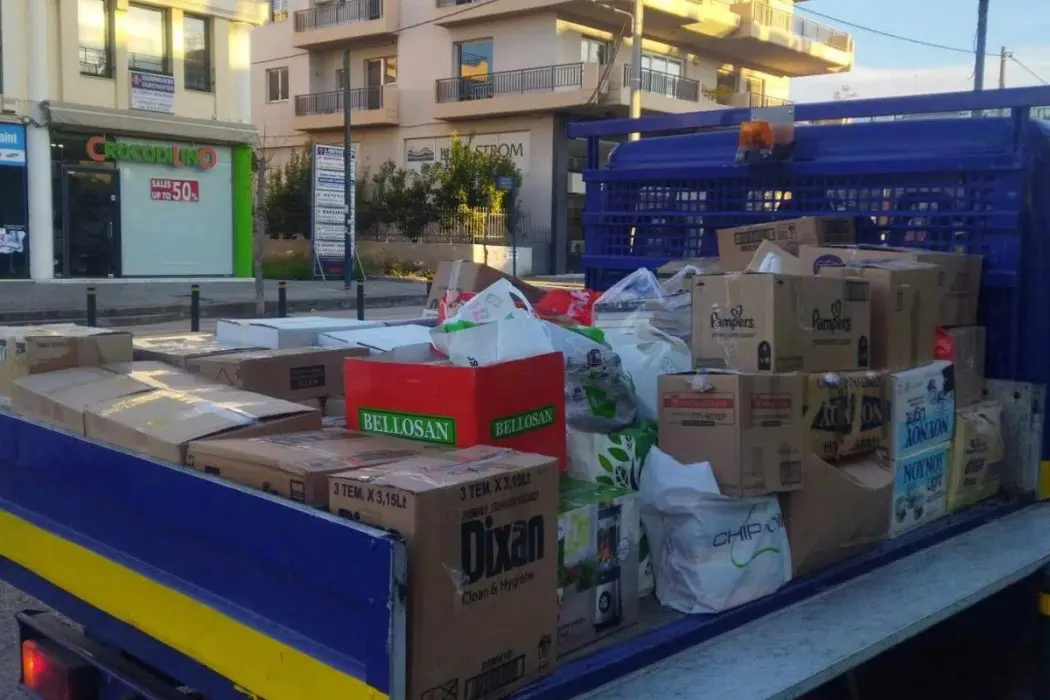 Δήμος Βριλησσίων: 2.500 βιβλία συγκεντρώθηκαν και παραδόθηκαν στο Παλαιοβιβλιοπωλείο των Αστέγων