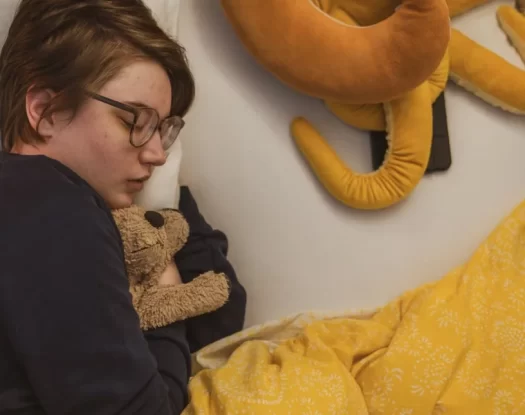 28χρονη Ολλανδή έκανε ευθανασία σπίτι της γιατί έπασχε από χρόνια κόπωση | Το τελευταίο της tweet ήταν ένα meme!