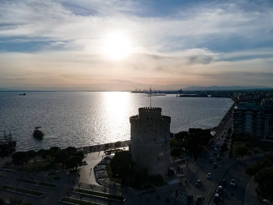 Λευκός Πύργος: Ο πιο διάσημος πύργος της Ελλάδας (βίντεο)