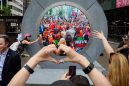 Νέα Υόρκη: Εγκαταστάθηκε «πύλη» που συνδέει την πόλη με το Δουβλίνο μέσω live streaming! | Γιατί έκλεισε προσωρινά