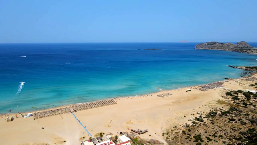 Φαλάσαρνα: Μία από τις ομορφότερες παραλίες της Κρήτης (βίντεο)