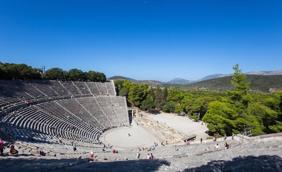 Αρχαίο Θέατρο Επιδαύρου: Το τελειότερο αρχαίο ελληνικό θέατρο από άποψη ακουστικής και αισθητικής (βίντεο)