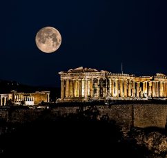 Πανσέληνος Οκτωβρίου: Πότε θα λάμψει το «φεγγάρι του κυνηγού» κι από που πήρε το όνομά του