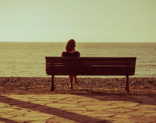 Η μοναξιά έχει σημασία, και για κάποιους ανθρώπους είναι ο αέρας που αναπνέουν