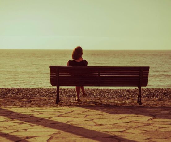 Η μοναξιά έχει σημασία, και για κάποιους ανθρώπους είναι ο αέρας που αναπνέουν