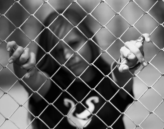 Η μεγαλύτερη σκλαβιά είναι να νομίζεις ότι επιθυμείς αυτό που στην πραγματικότητα σου έχει επιβληθεί