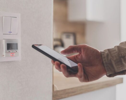 Smart home technology: Πώς η τεχνολογία κάνει τη ζωή μας στο σπίτι πιο εύκολη