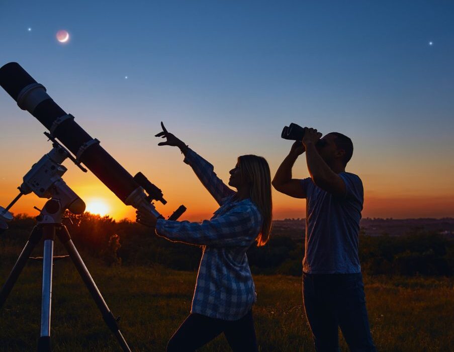 Stargazing: Τα αστέρια ανήκουν σε εκείνους που τα κοιτούν