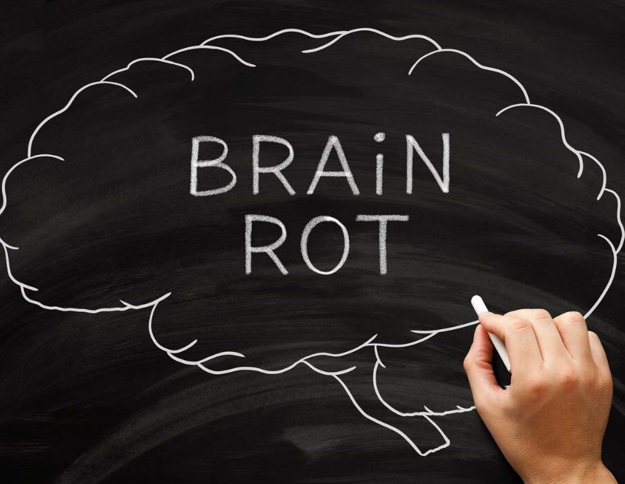 Brain rot: Πώς η υπερβολική χρήση οθονών αλλάζει τον εγκέφαλό μας