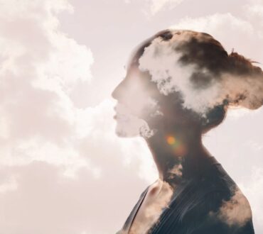 Γίνεσαι δυνατός όχι επειδή δεν φοβάσαι, αλλά επειδή επιλέγεις παρόλο που φοβάσαι