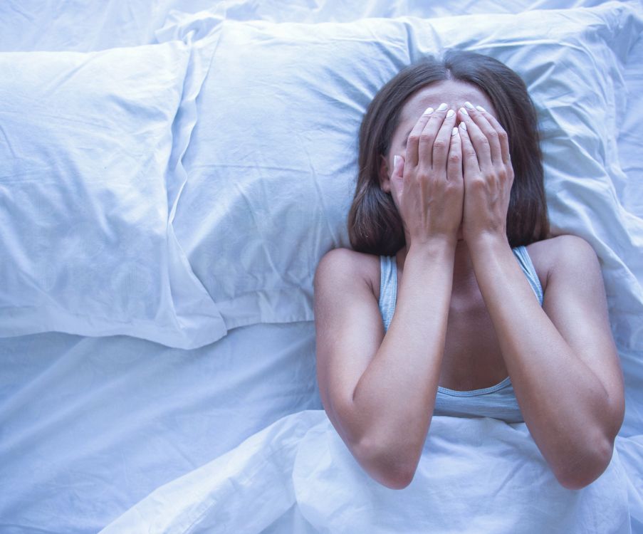 Γιατί παθαίνω κρίση πανικού στον ύπνο; Αίτια και τρόποι αντιμετώπισης