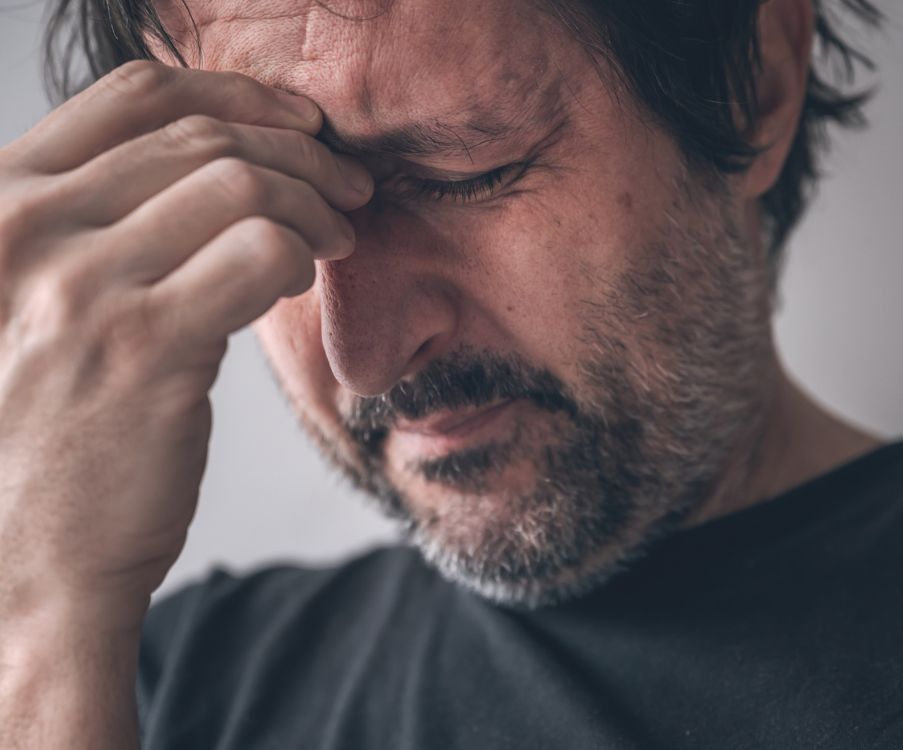 Πρωινή ζάλη: Τι μπορεί να σημαίνει όταν ξυπνάμε με αστάθεια στις κινήσεις μας;