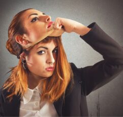 Το σύνδρομο του καλού παιδιού πηγάζει από την ανάγκη να επιβεβαιώσεις ότι αξίζεις την αγάπη των άλλων