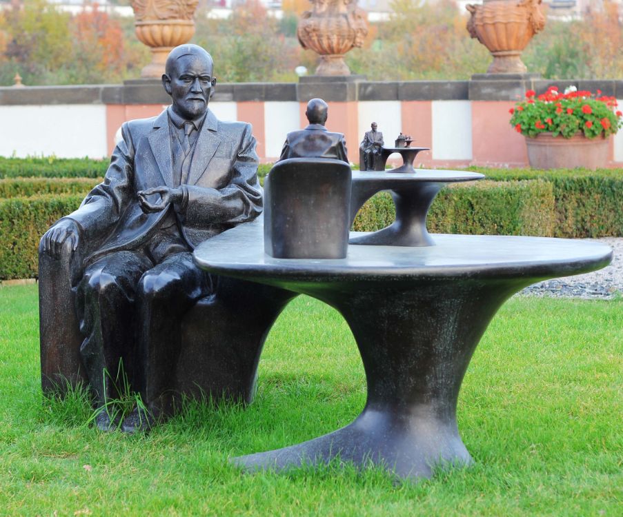 Sigmund Freud: «Το άγχος είναι η συνέπεια από την καταστολή των βασικών μας ενστίκτων»