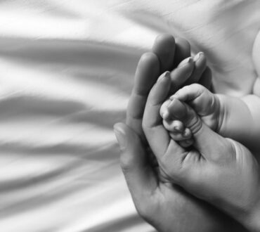 Η «Θεωρία της προσκόλλησης μητέρας και βρέφους». Πώς επιδρά το νευρικό σύστημα στο χτίσιμο του χαρακτήρα μας