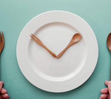 Από το "φαγητό μέχρι τελικής πτώσεως" στην αφαγία. Τα λάθη που κάνουμε για να διορθώσουμε τις υπερβολές μας