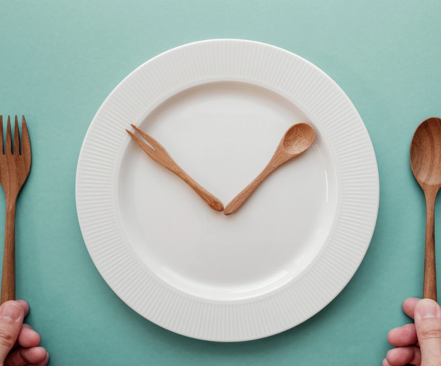 Από το "φαγητό μέχρι τελικής πτώσεως" στην αφαγία. Τα λάθη που κάνουμε για να διορθώσουμε τις υπερβολές μας