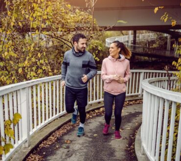 Άσκηση τον χειμώνα: Γιατί τη χρειαζόμαστε περισσότερο και ποιες οι ιδανικές μορφές για την εποχή